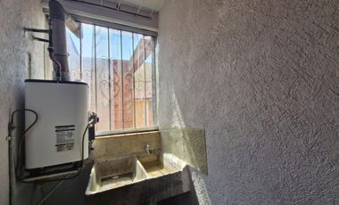 Buen departamento exterior cerca de la UNAM