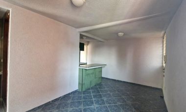 Buen departamento exterior cerca de la UNAM