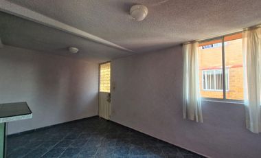 Buen departamento exterior cerca de la UNAM