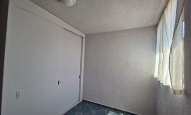 Buen departamento exterior cerca de la UNAM