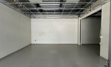 Local en Residencial Colón