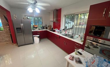 CASA EN RENTA EN CARRETERA NACIONAL