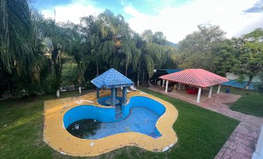 CASA EN RENTA EN CARRETERA NACIONAL