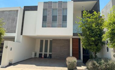 Punta del Este casa en renta moderna