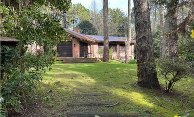 CASA EN ALQUILER  CARILÓ CALLE Perdiz