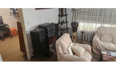 Deseado 5531, entre Madrid e Islas Malvinas, Isidro Casanova