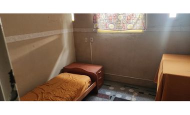 Deseado 5531, entre Madrid e Islas Malvinas, Isidro Casanova