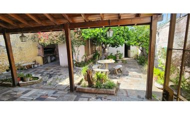 Deseado 5531, entre Madrid e Islas Malvinas, Isidro Casanova