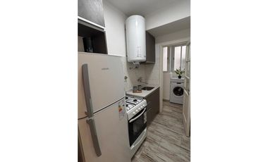 VENTA DEPTO. 2 AMB CON DEP. BALCON A LA CALLE Y COCHERA FIJA