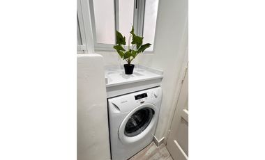 VENTA DEPTO. 2 AMB CON DEP. BALCON A LA CALLE Y COCHERA FIJA