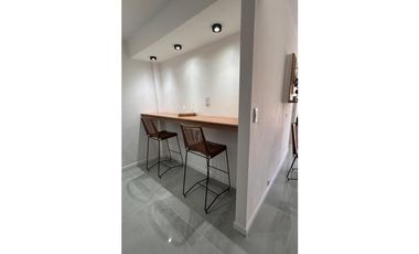 VENTA DEPTO. DE 3 AMB. C/ BALCON A LA CALLE. Z/ CENTRO