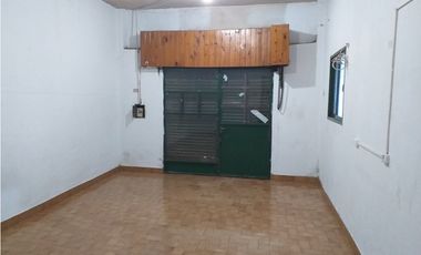 Santos Dumont 279, entre Albarracín y J.S. Bach