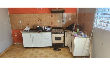 Santos Dumont 279, entre Albarracín y J.S. Bach