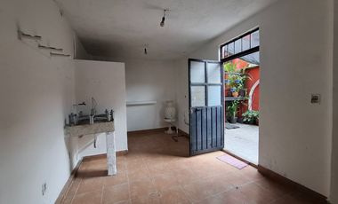 Casa Comercial en CIVAC 1a Sección Jiutepec - CAEN-Br-1242-Cc