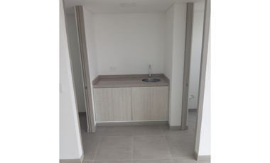 SE VENDE OFICINA EN CENTRO DE NEGOCIOS EN LAMOS PEREIRA