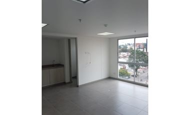 SE VENDE OFICINA EN CENTRO DE NEGOCIOS EN LAMOS PEREIRA