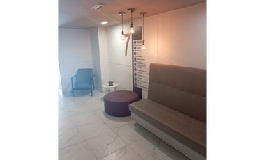 SE VENDE OFICINA EN CENTRO DE NEGOCIOS EN LAMOS PEREIRA