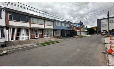 Casa en arriendo con uso comercial - Normandia, Bogotá