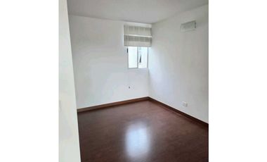 ARRIENDO APARTAMENTO  QUINTO PISO ACCESO POR ESCALERAS EN HUERTAS