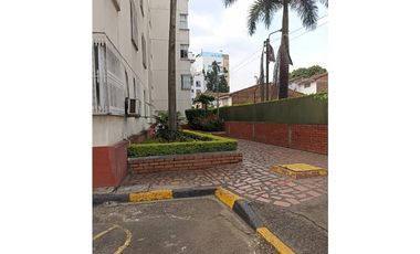 Vendo Apartamento 6to Piso En El Limonar, Cali