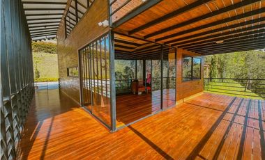 Casa campestre en Guatapé para la renta y venta