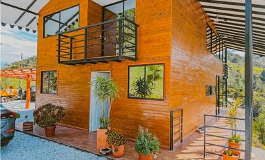 Casa campestre en Guatapé para la renta y venta