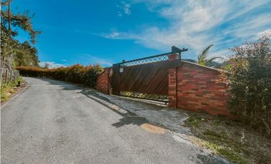 Casa campestre en Guatapé para la renta y venta