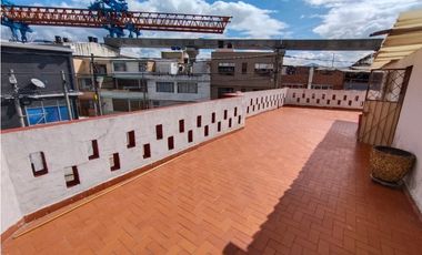 ACSI 1308 VENTA DE CASA BARRIO REMANSO