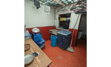 ACSI 1308 VENTA DE CASA BARRIO REMANSO