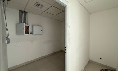 Arriendo Local duplex de esquina en El Prado - SMR