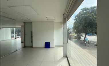 Arriendo Local duplex de esquina en El Prado - SMR