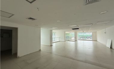 Arriendo Local duplex de esquina en El Prado - SMR