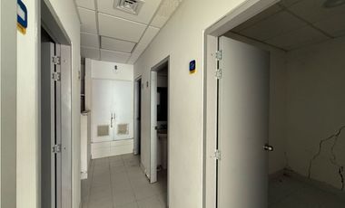 Arriendo Local duplex de esquina en El Prado - SMR