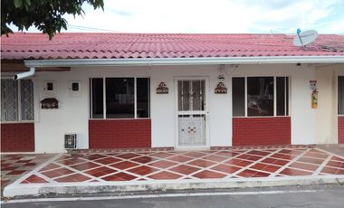 ARRIENDO CASA CONDOMINIO PAKISTAN VIA GIRARDOT A LA VARIANTE A IBAGUE