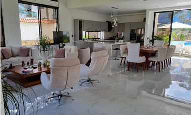 Venta mansion Exclusiva y Hermosa  Chinauta, Fusagasugá, Cundinamarca