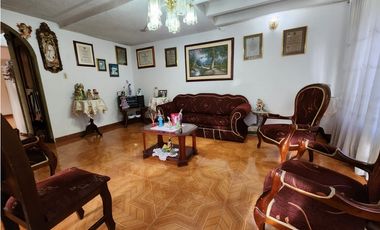 En Venta amplia Casa familiar en Barrio Madrigal, Pasto - SC