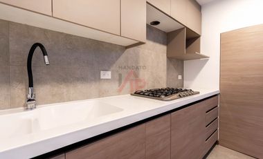 CASA VIP EN VENTA EN EL MEJOR SECTOR DE LA CIUDAD DE CUENCA