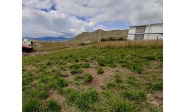 VENDEMOS ESTUPENDO LOTE SECTOR PEDREGAL.CHACHAGUI . MB