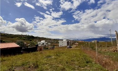 VENDEMOS ESTUPENDO LOTE SECTOR PEDREGAL.CHACHAGUI . MB