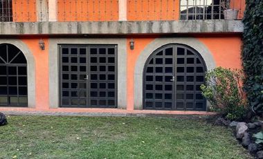 VENTA DE CASA EN LOMAS DE TECAMACHALCO EN HUIXQUILUCAN ESTADO DE MÉXICO