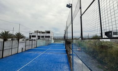 TERRENO COMERCIAL EN VENTA CON CANCHAS DE PADEL EN EL YERBANIZ