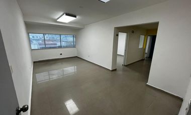 Edificio Comercial cerca de Cintermex