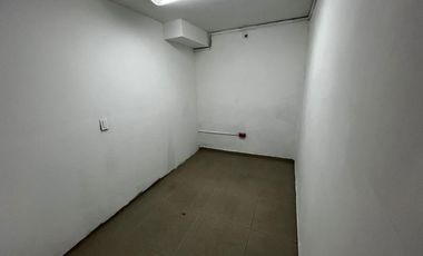 Edificio Comercial cerca de Cintermex