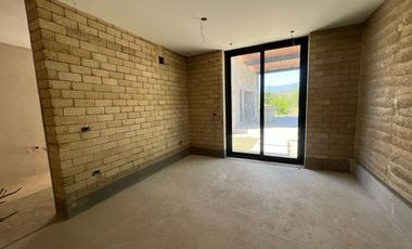 VENTA DE QUINTA CAMPESTRE EN MONTEMORELOS