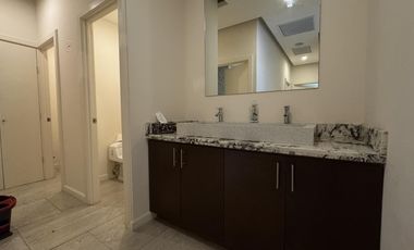 LOCAL COMERCIAL EN VENTA EN CARRETERA NACIONAL