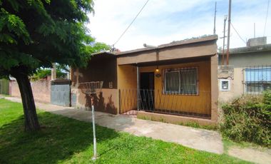 VENTA CASA 5 AMB LOS POLVORINES TERRENO GRANDE