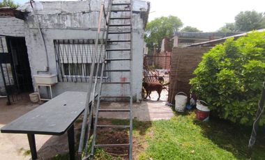 VENTA CASA 5 AMB LOS POLVORINES TERRENO GRANDE