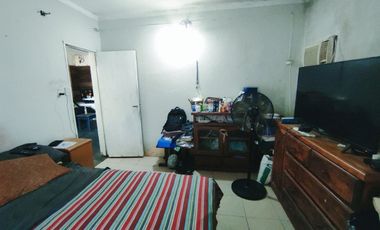 VENTA CASA 5 AMB LOS POLVORINES TERRENO GRANDE