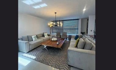 Casa de lujo en renta con jardín y acabados premium