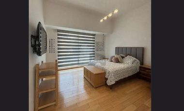 Casa de lujo en renta con jardín y acabados premium